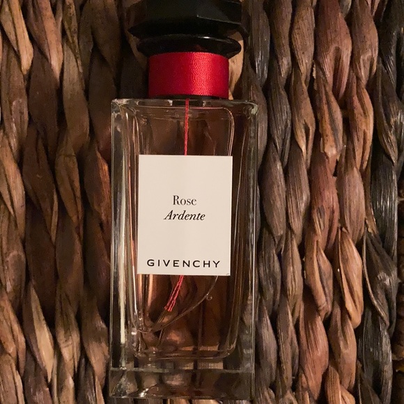 rose ardente givenchy